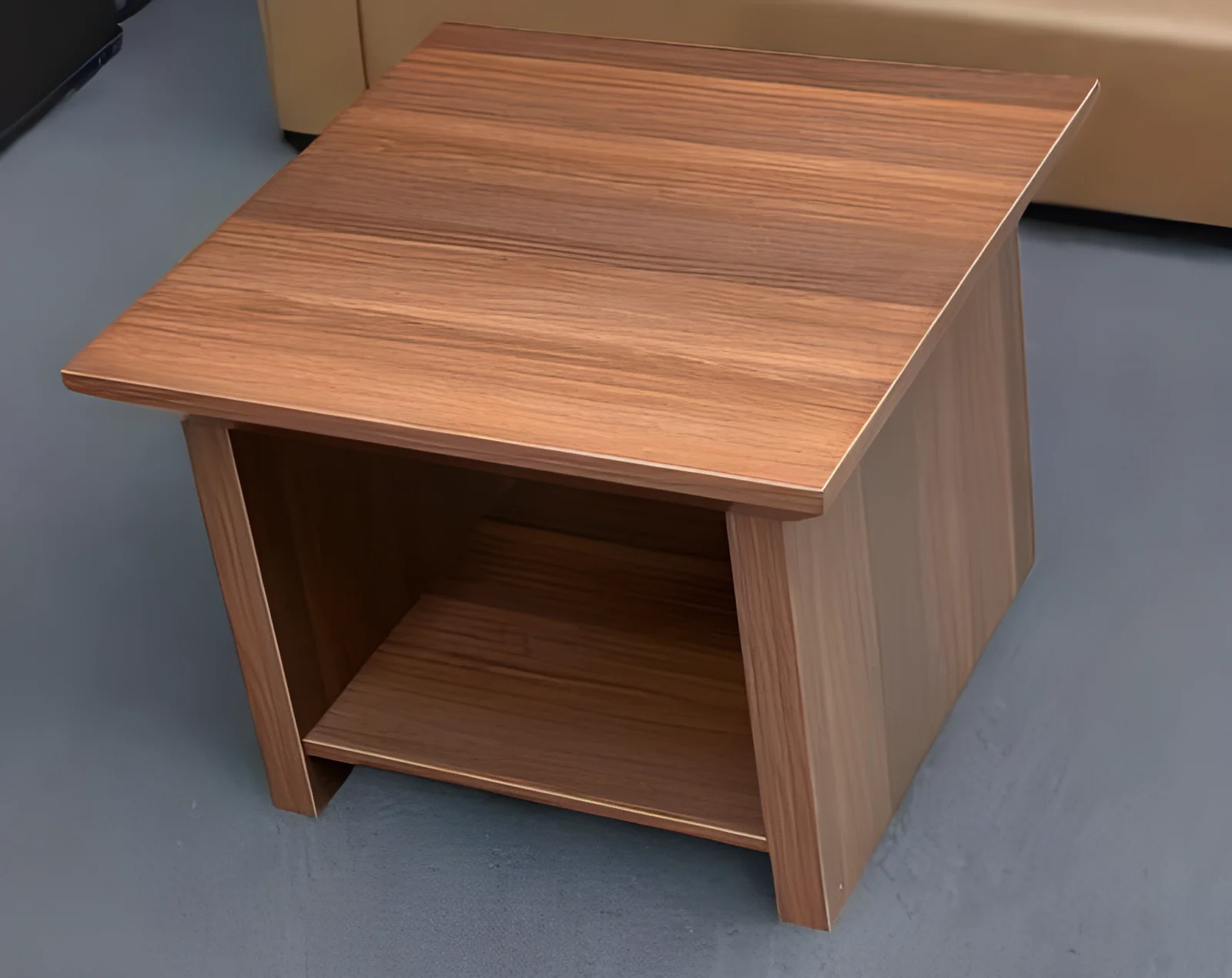 [XIAN-XA-25-03S-TABLE-BASSE] Table basse carrée XA-25-03S avec tablette inférieure – bois foncé HX-128, 600 x 600 x 450 mm, 2 cartons
